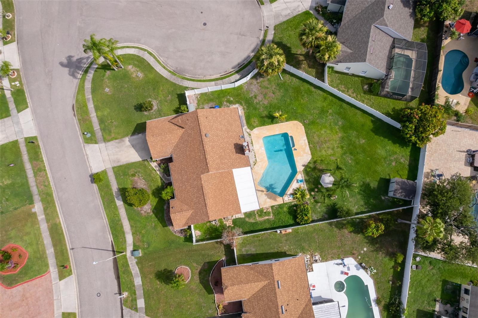 2223 FAIRMONT CIRCLE