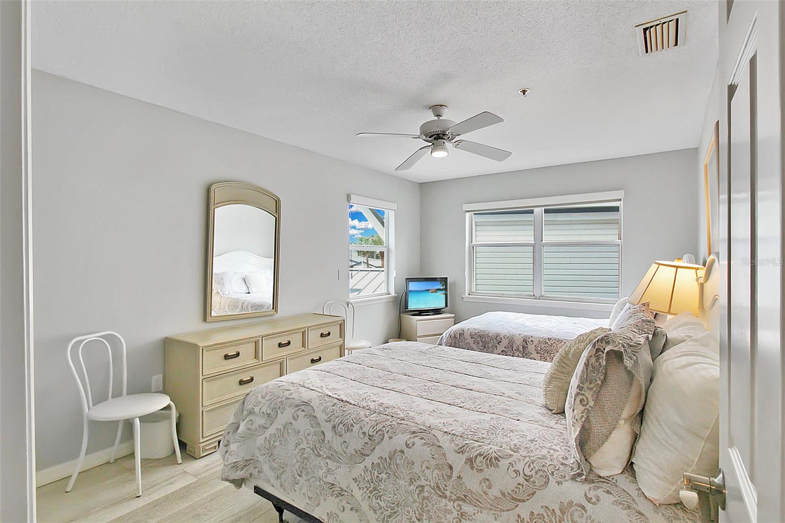 GULF & BAY CLUB BAYSIDE - Residential Lease