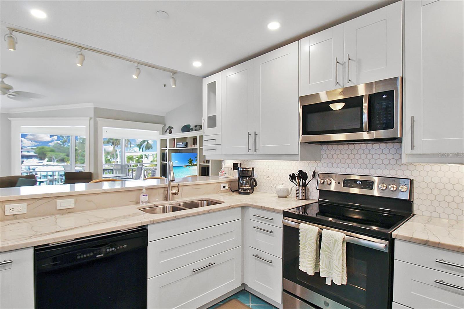 GULF & BAY CLUB BAYSIDE - Residential Lease