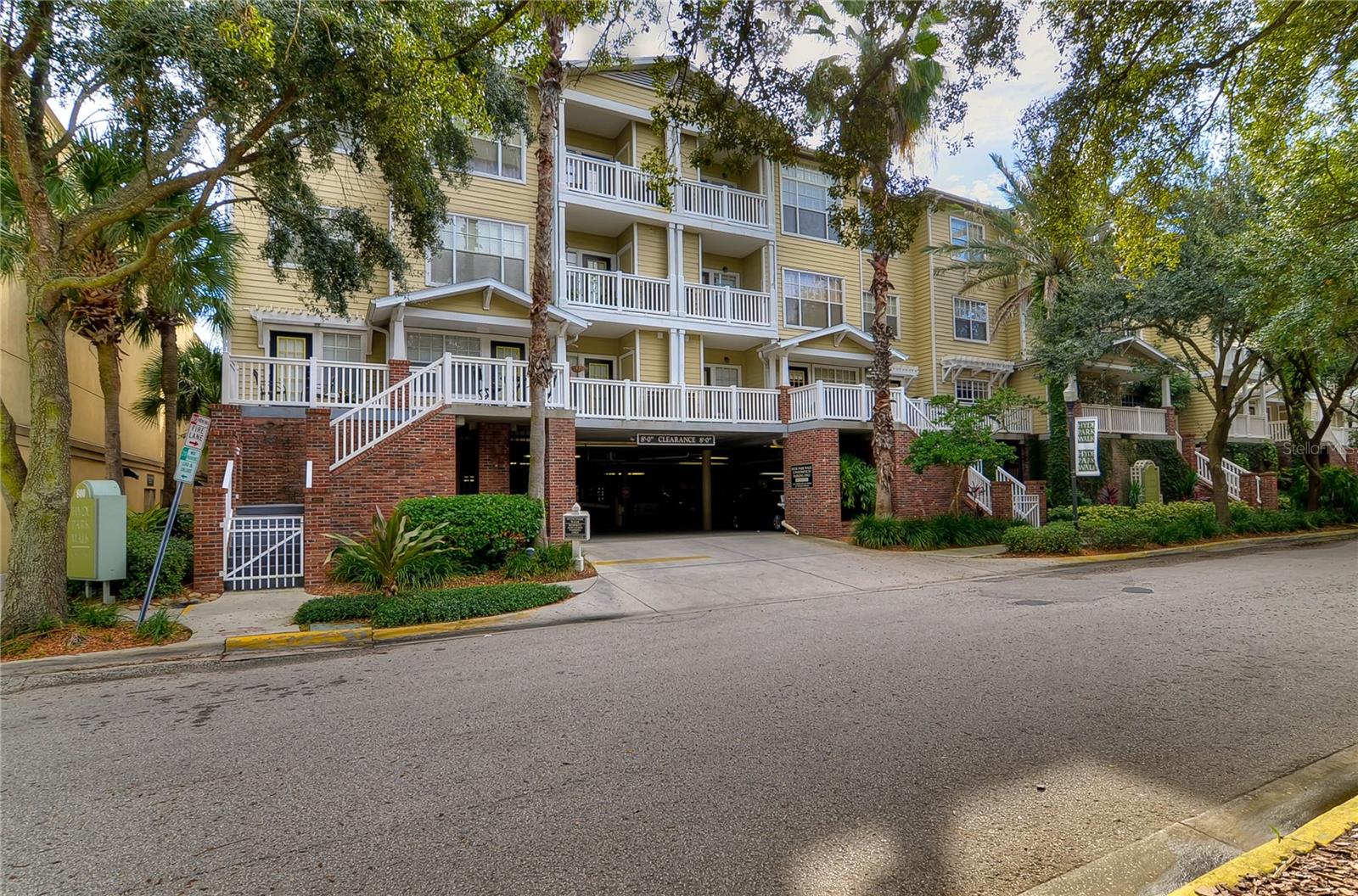 HYDE PARK WALK A CONDO - Residential