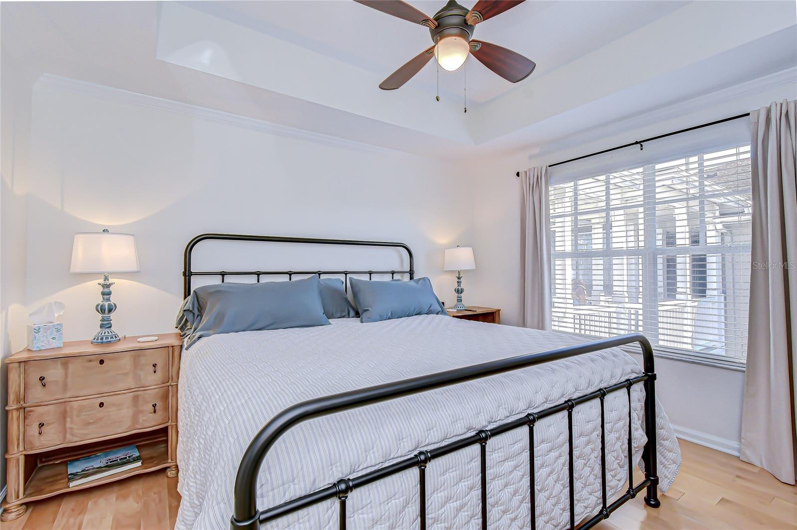 HYDE PARK WALK A CONDO - Residential