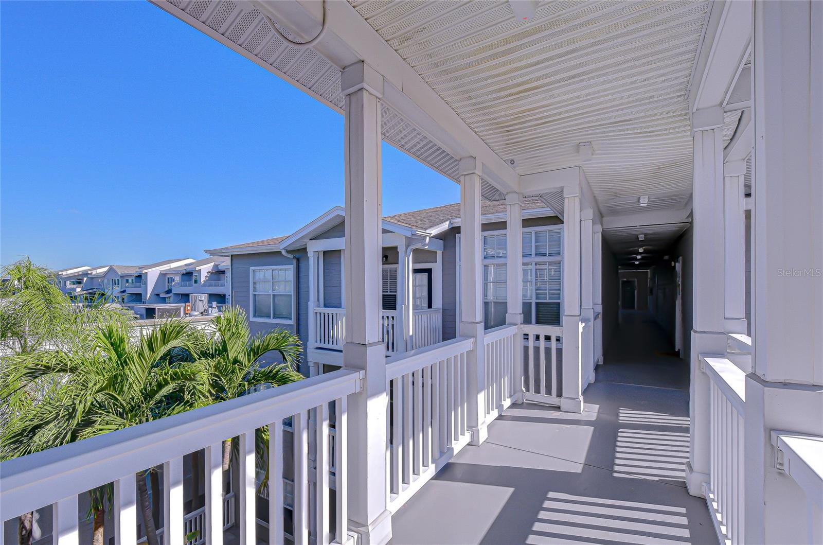 HYDE PARK WALK A CONDO - Residential