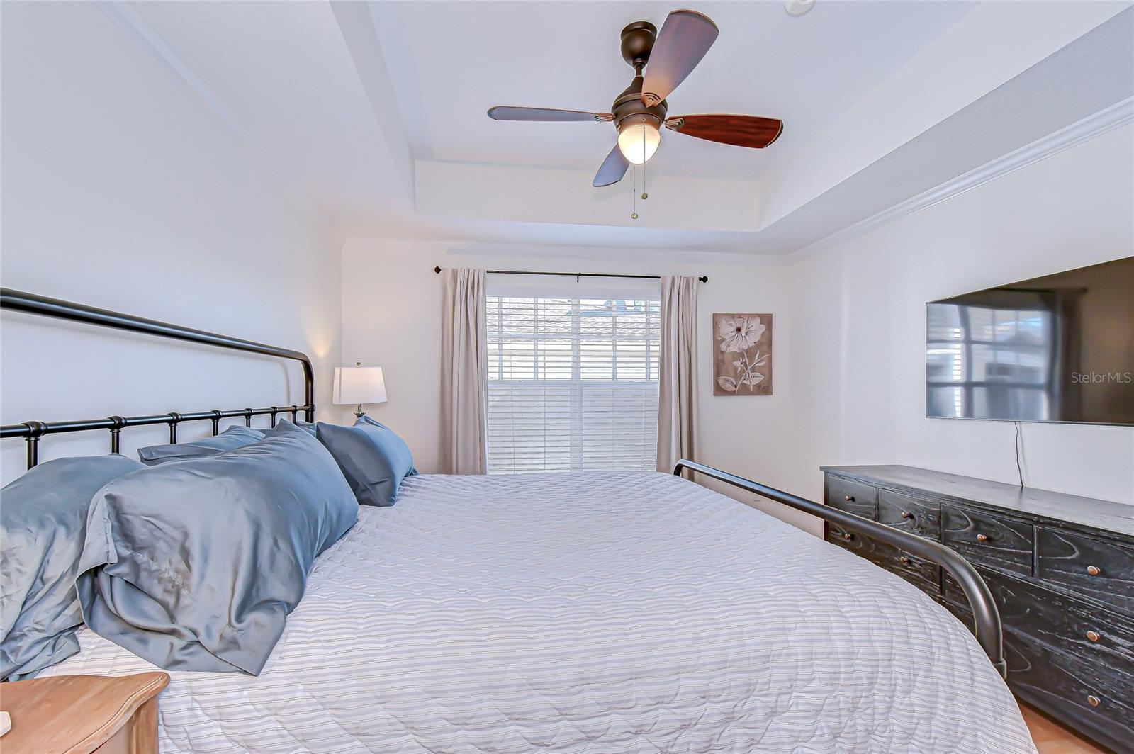 HYDE PARK WALK A CONDO - Residential