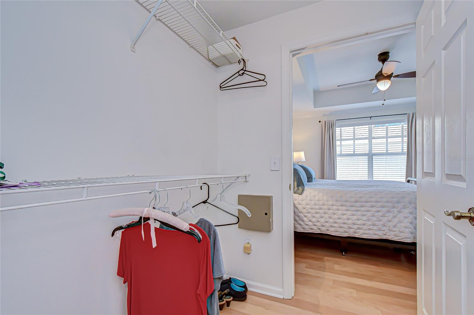 HYDE PARK WALK A CONDO - Residential