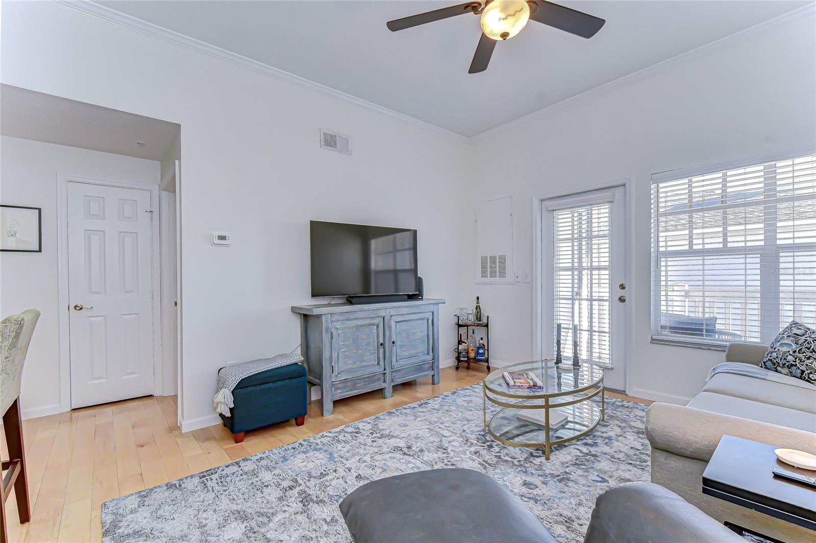 HYDE PARK WALK A CONDO - Residential