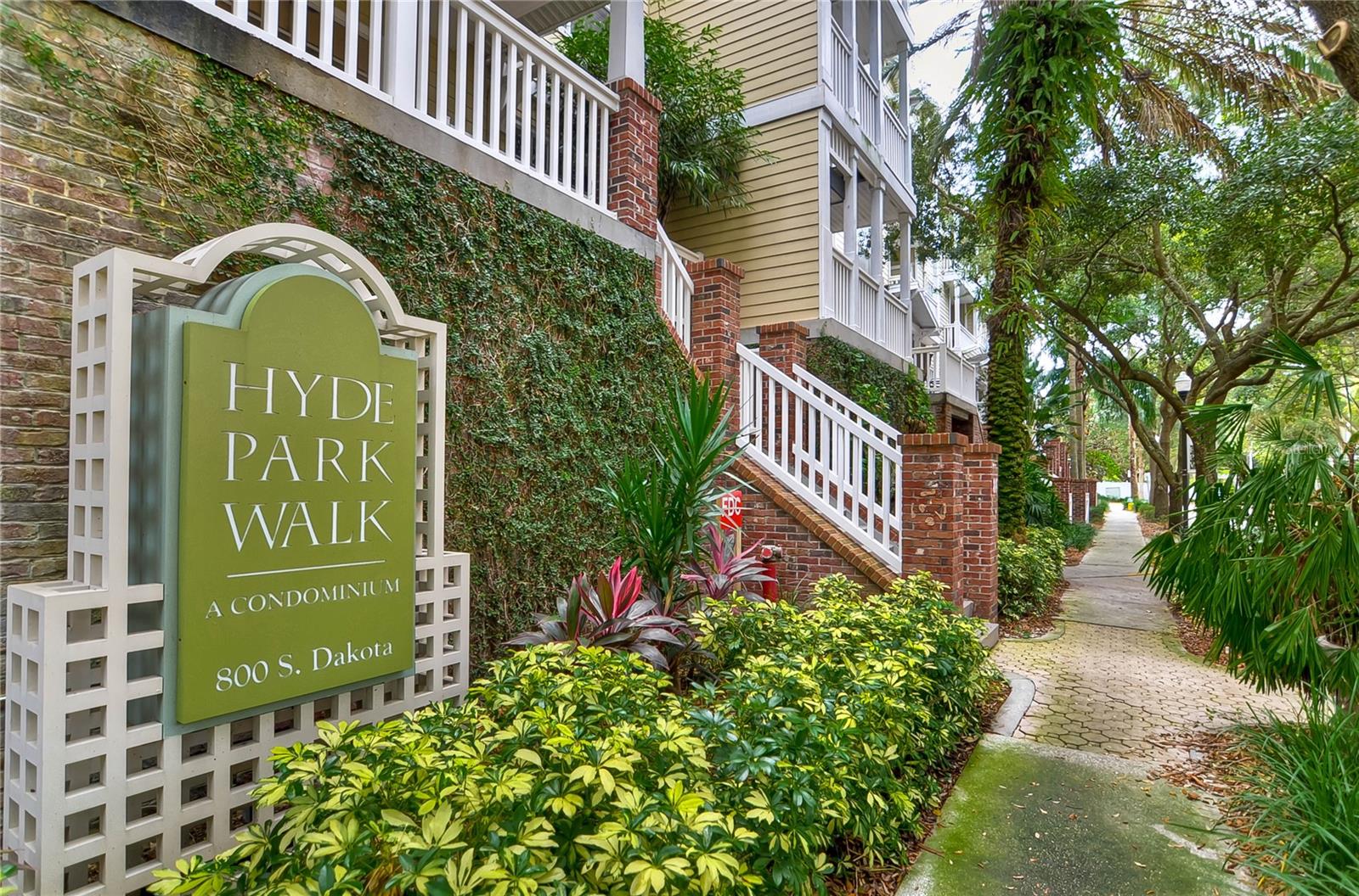 HYDE PARK WALK A CONDO - Residential