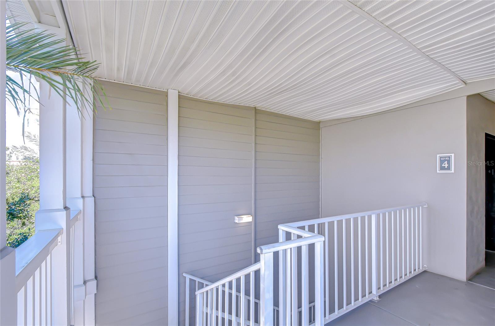 HYDE PARK WALK A CONDO - Residential