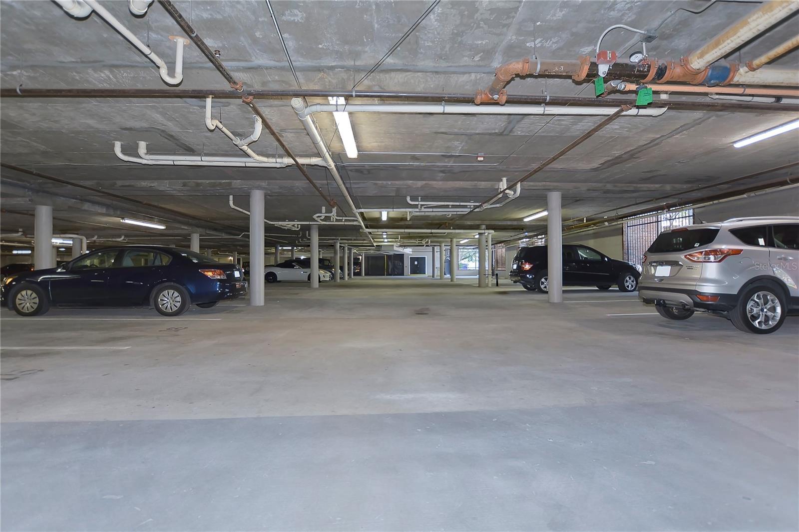 HYDE PARK WALK A CONDO - Residential