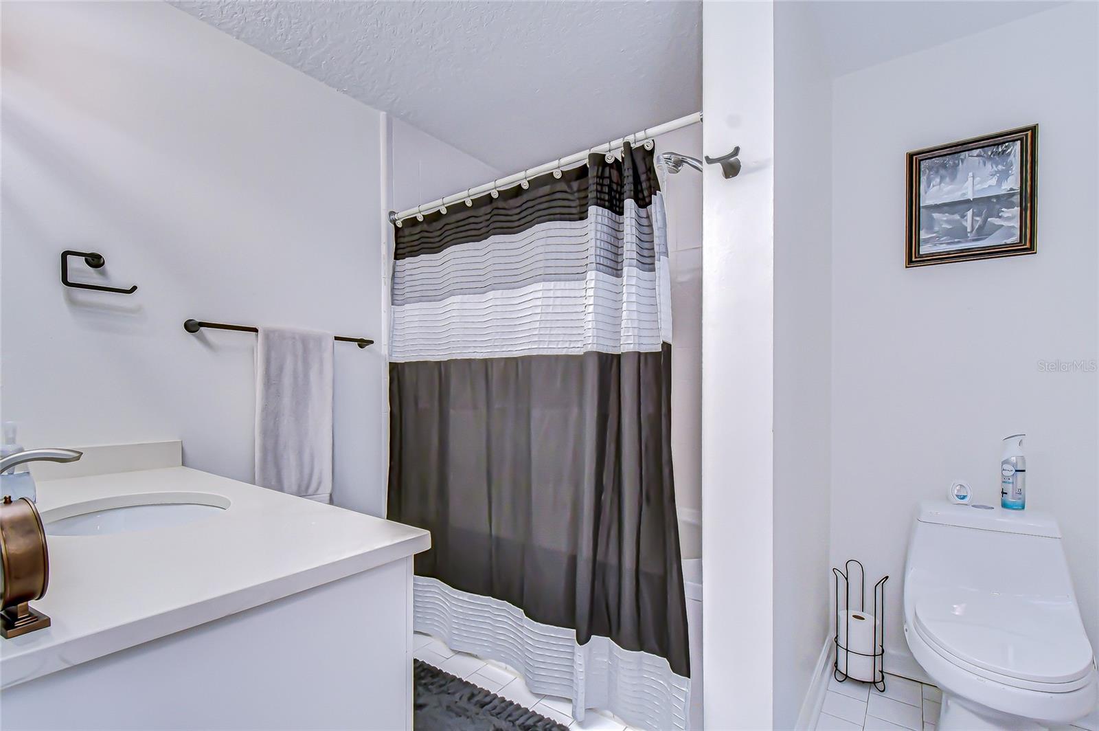 HYDE PARK WALK A CONDO - Residential