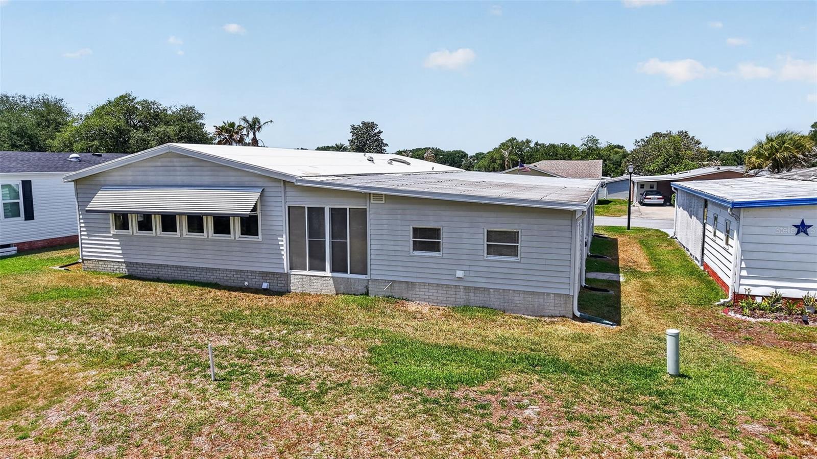 LADY LAKE ORANGE BLOSSOM GARDENS UNIT 12 - Residential