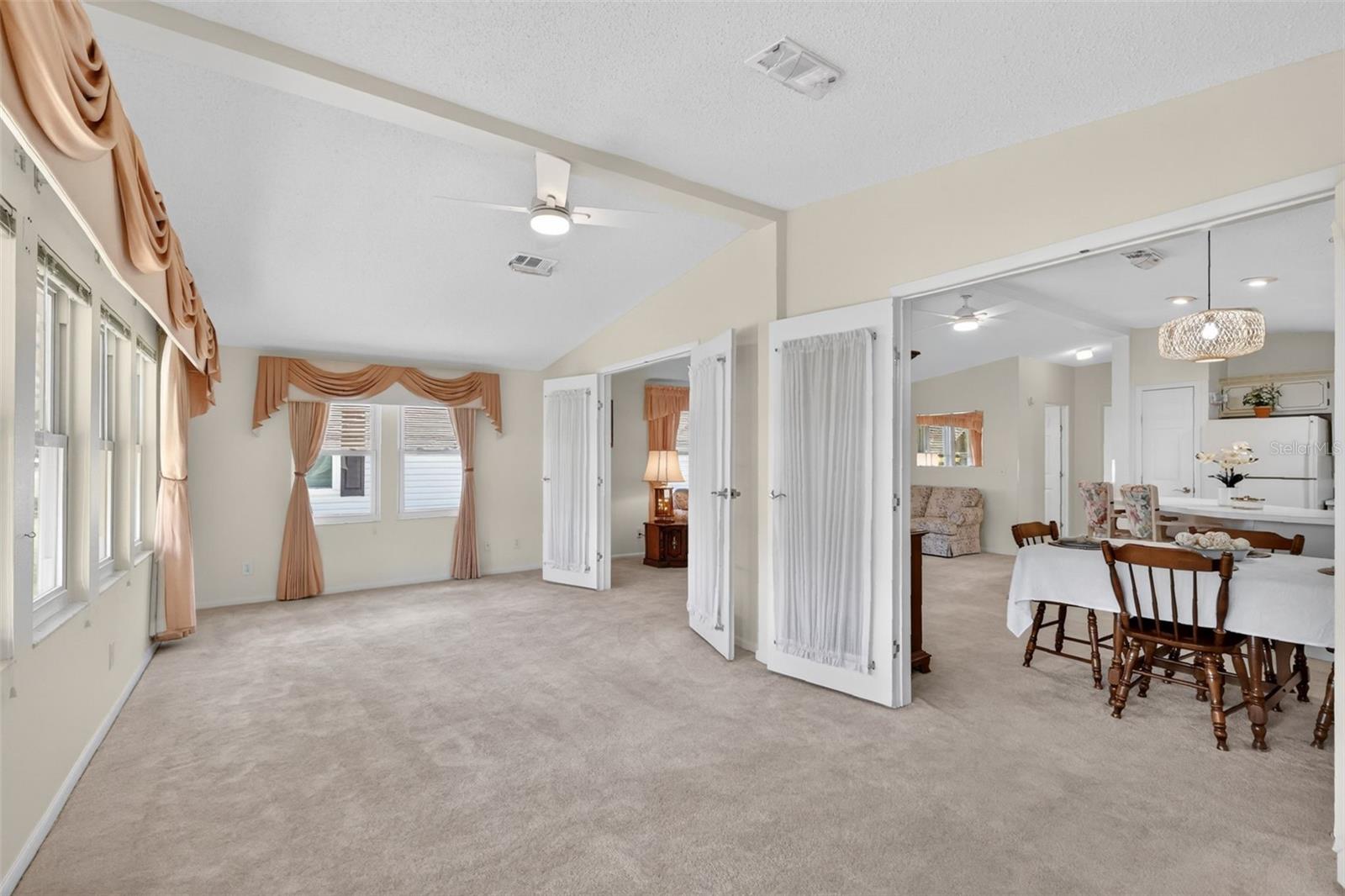 LADY LAKE ORANGE BLOSSOM GARDENS UNIT 12 - Residential
