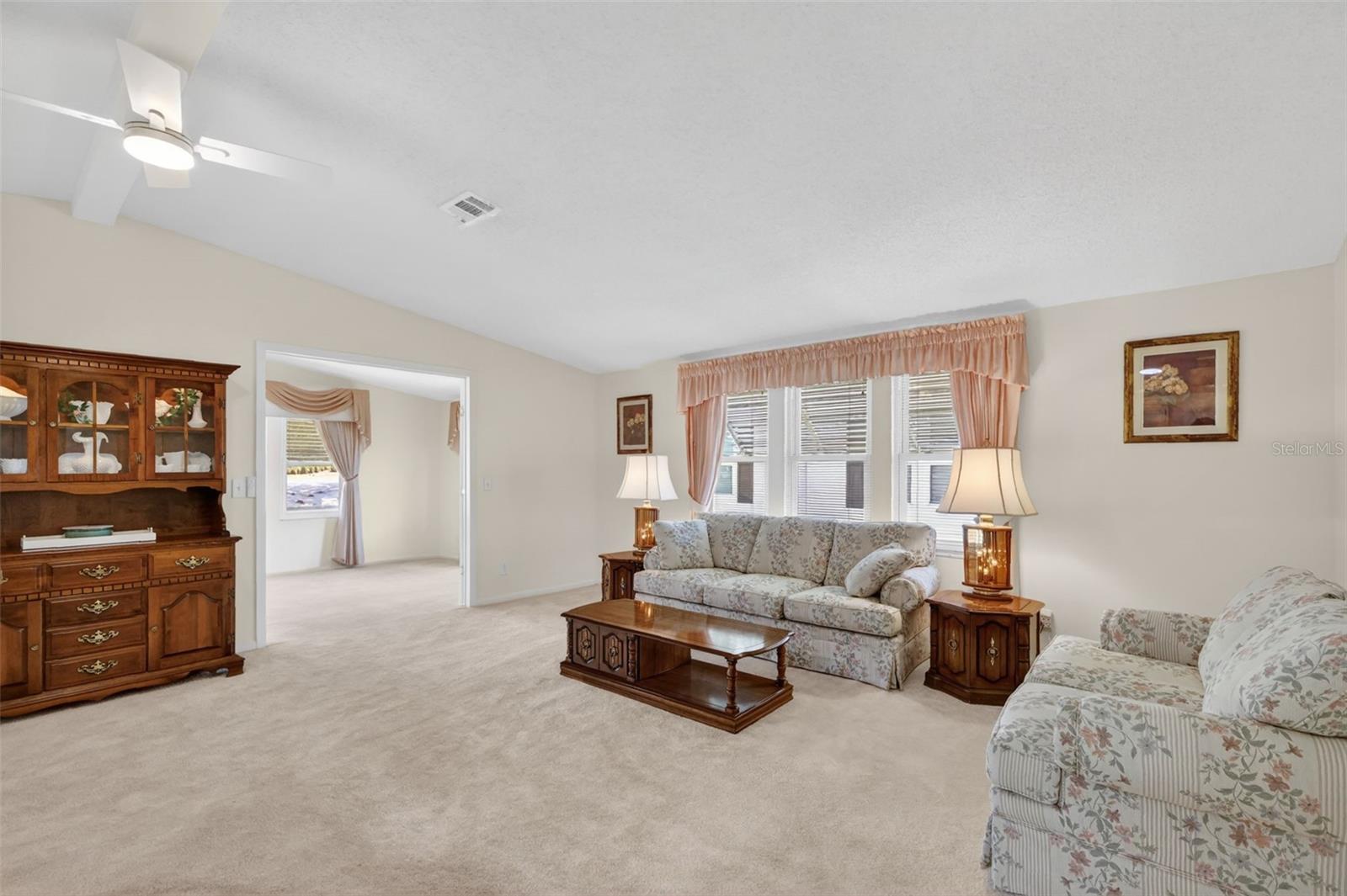 LADY LAKE ORANGE BLOSSOM GARDENS UNIT 12 - Residential