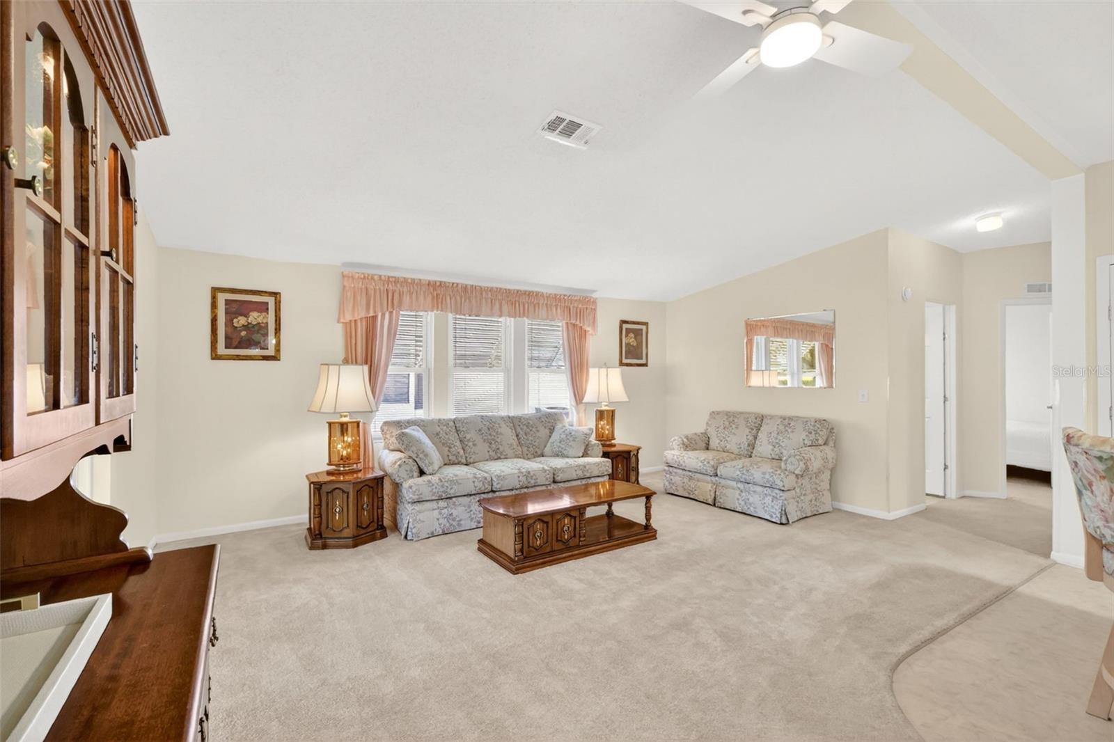 LADY LAKE ORANGE BLOSSOM GARDENS UNIT 12 - Residential