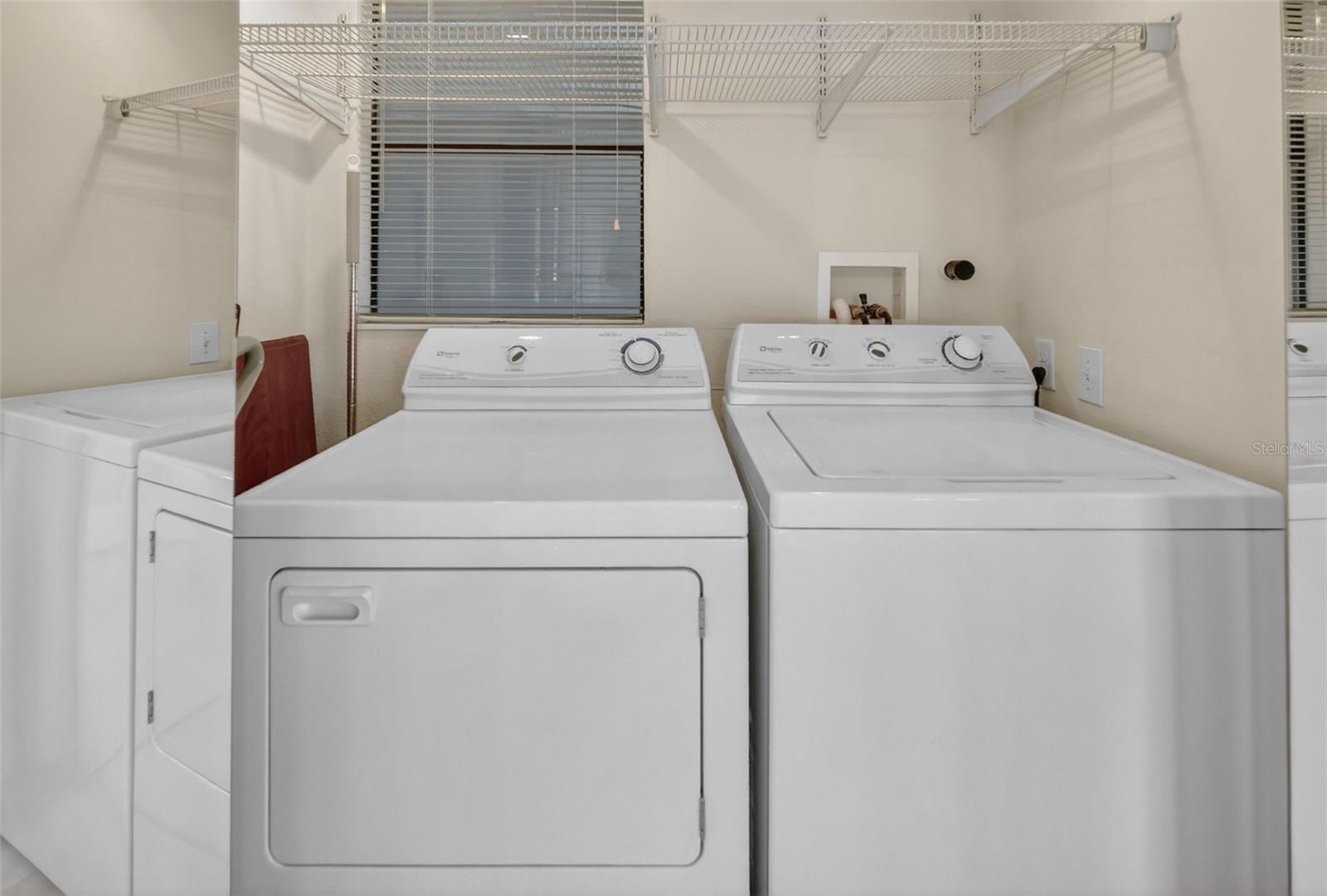 LADY LAKE ORANGE BLOSSOM GARDENS UNIT 12 - Residential