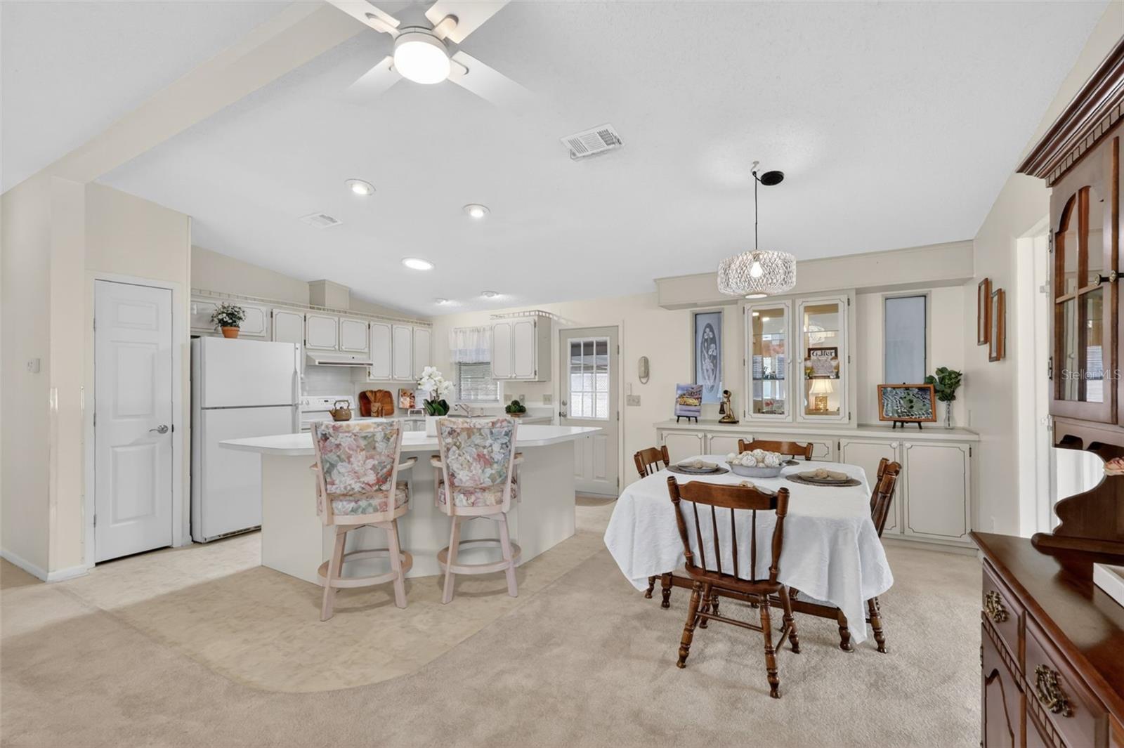 LADY LAKE ORANGE BLOSSOM GARDENS UNIT 12 - Residential