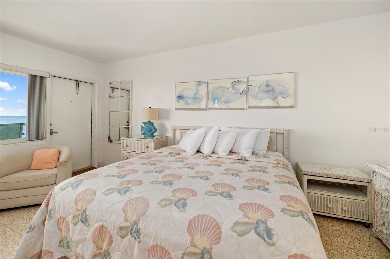 THE DIPLOMAT - Residential