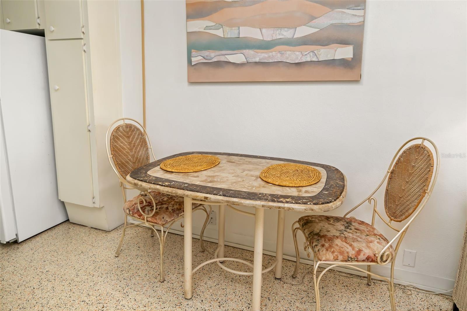 THE DIPLOMAT - Residential