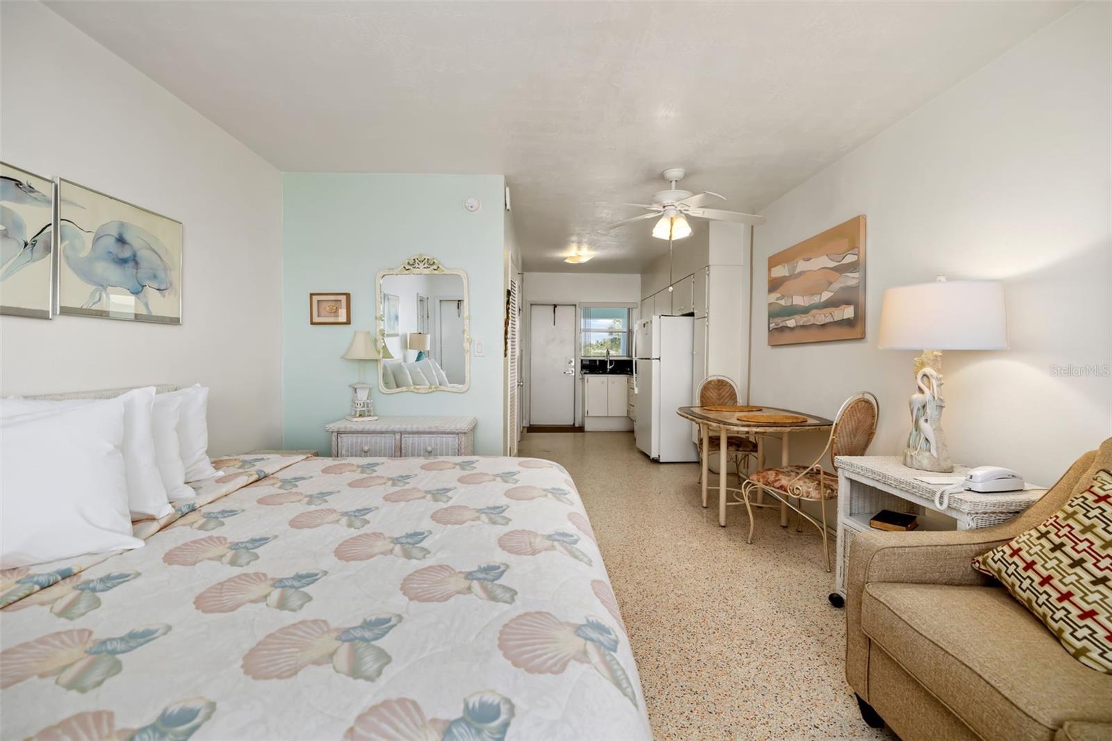 THE DIPLOMAT - Residential