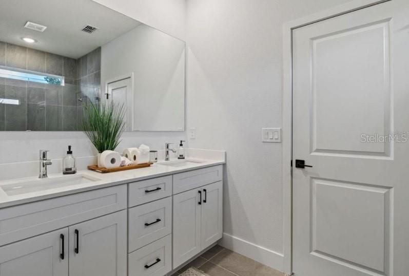 MARION OAKS - Residential