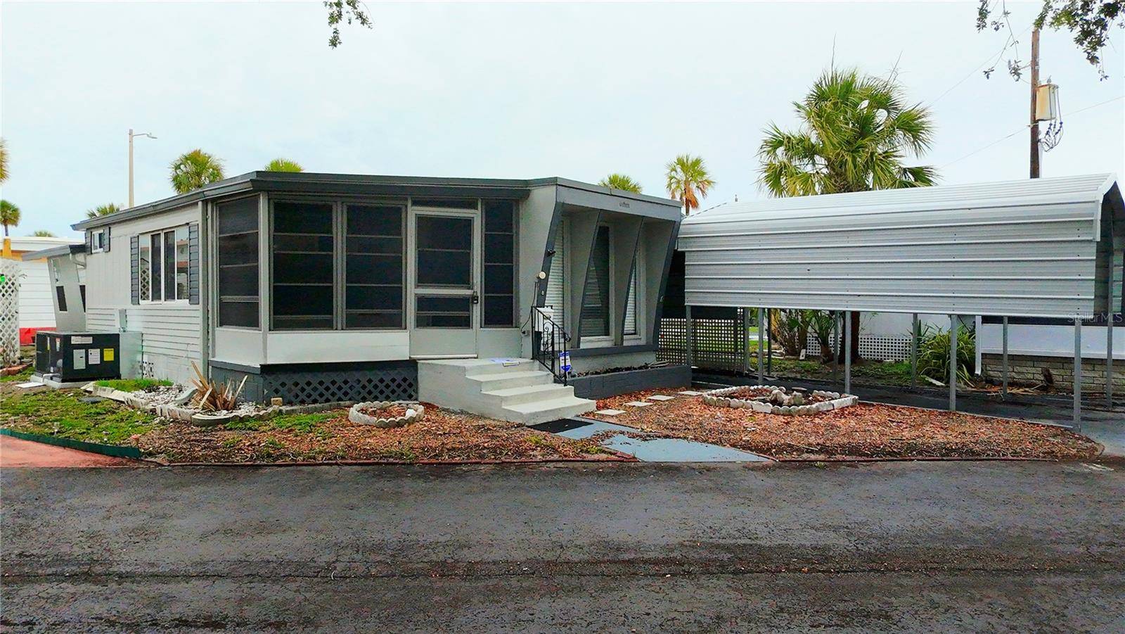 4851 W GANDY BOULEVARD B1L8