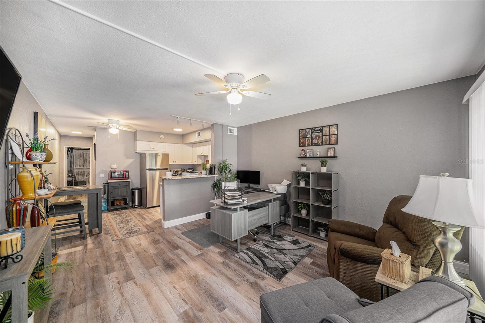 CLEARVIEW OAKS CONDO - Residential