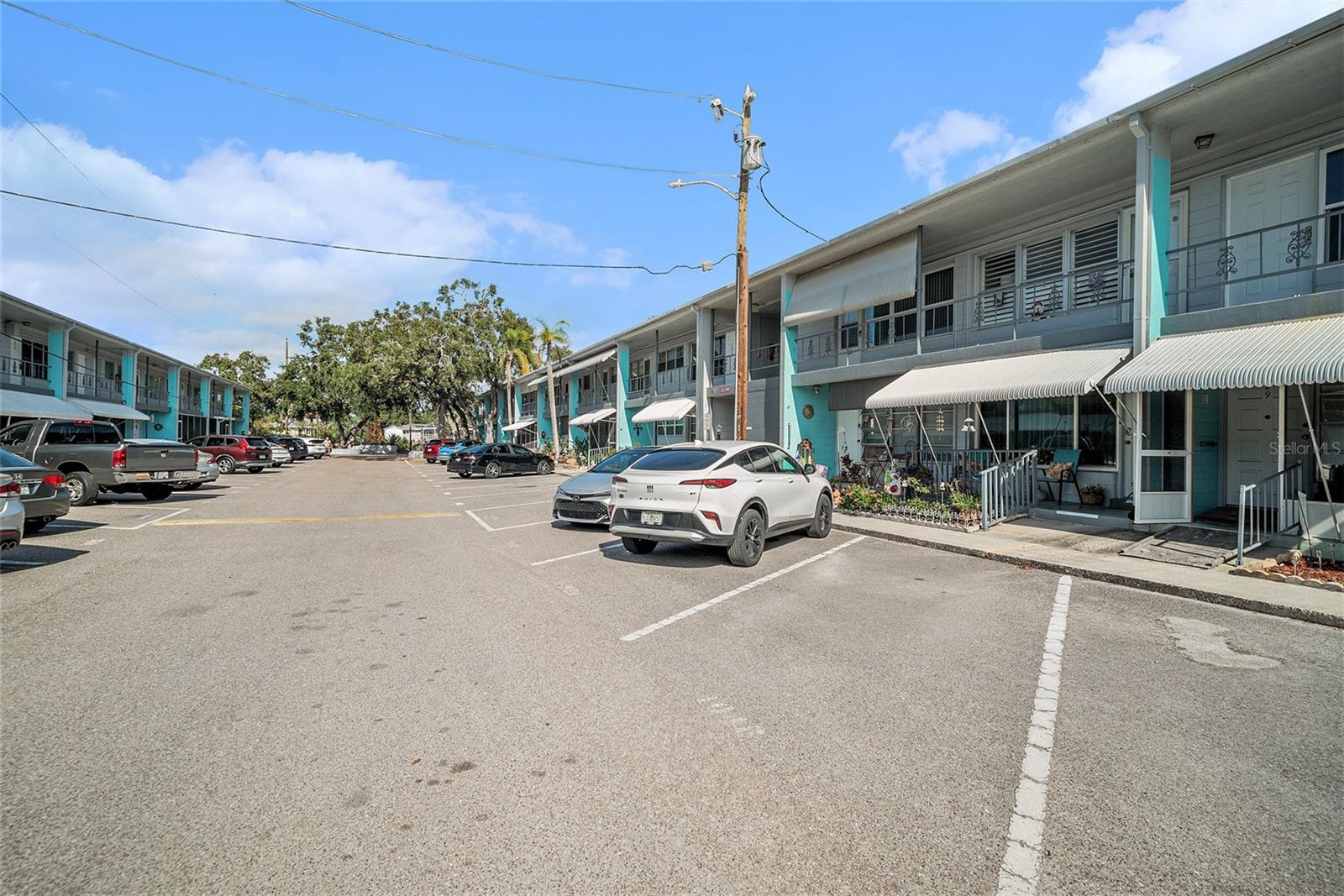 CLEARVIEW OAKS CONDO - Residential