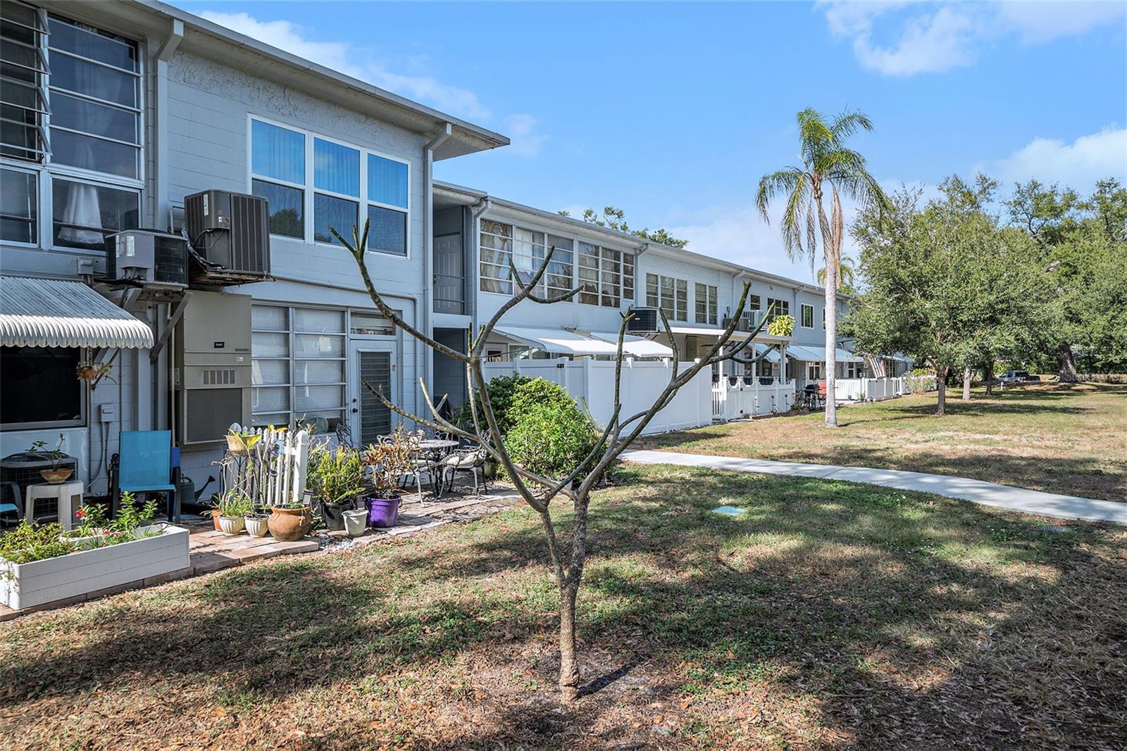 CLEARVIEW OAKS CONDO - Residential