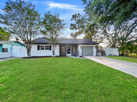 7490 LOCUST STREET NE ST PETERSBURG FL 33702