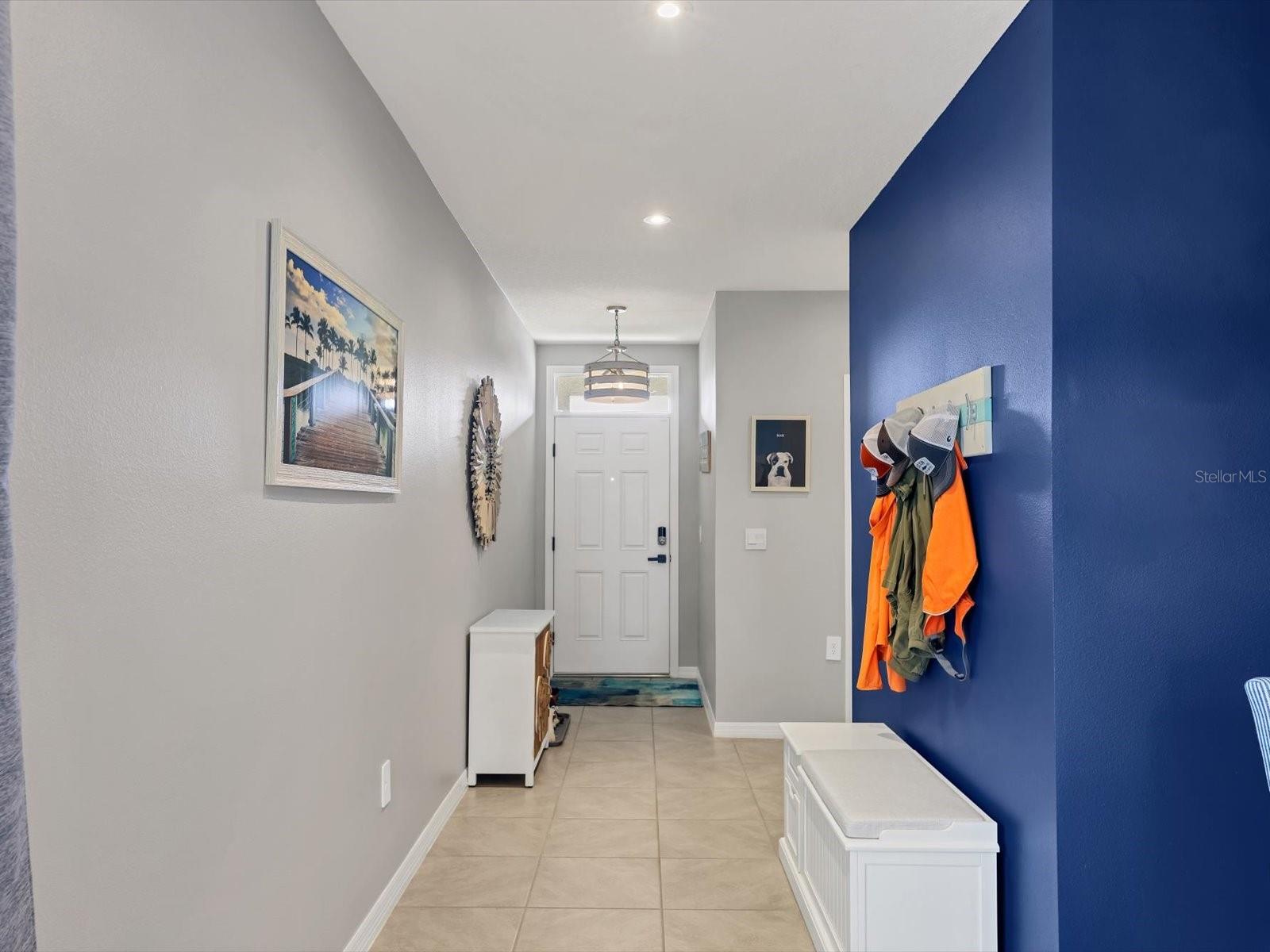3206 HILLTOP CIRCLE