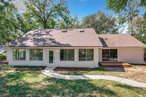 A home in APOPKA