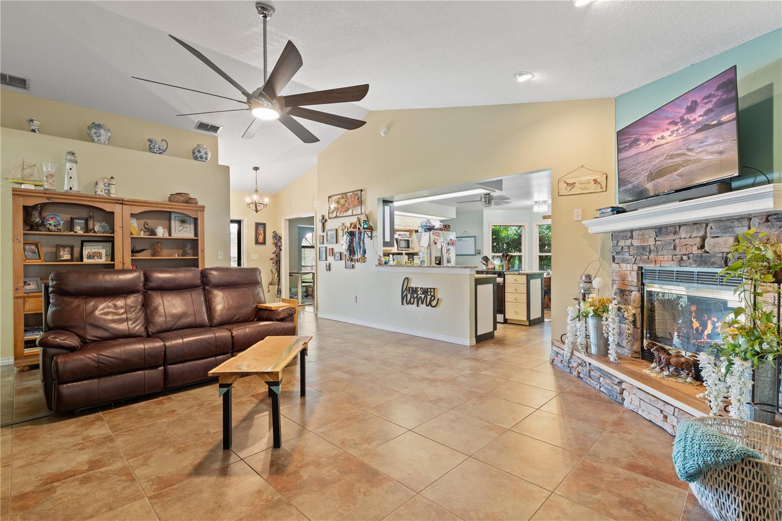KIRKLAND LAKE ESTATES - Residential