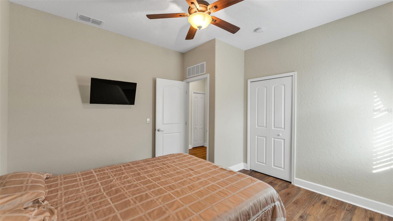 HALLAM PRESERVE EAST - Residential