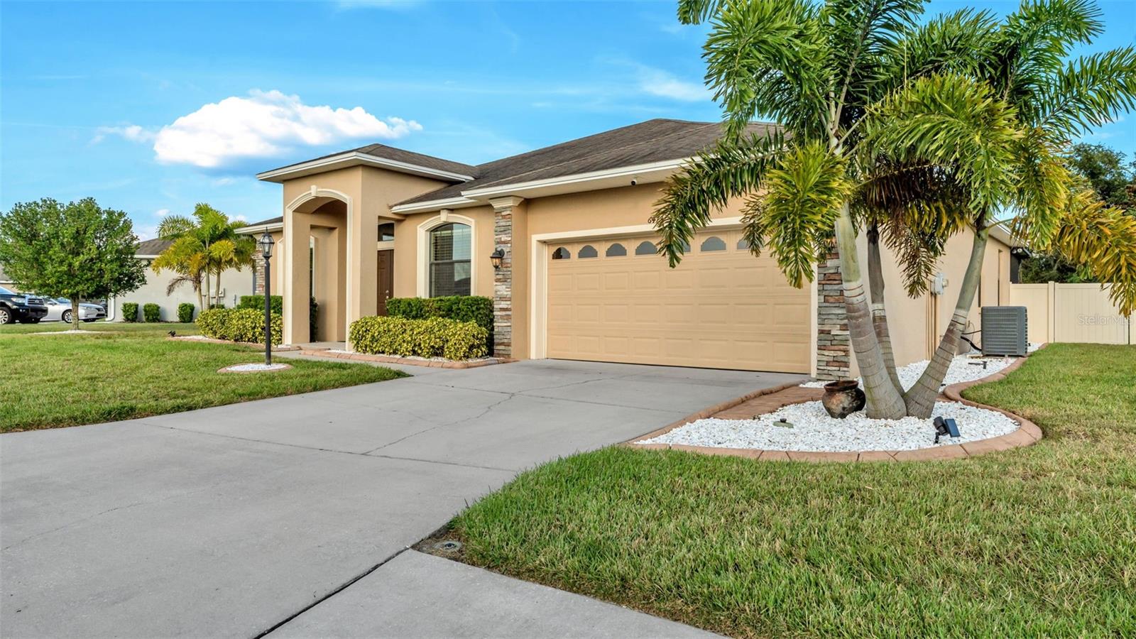6473 ROYAL PRESERVE DRIVE