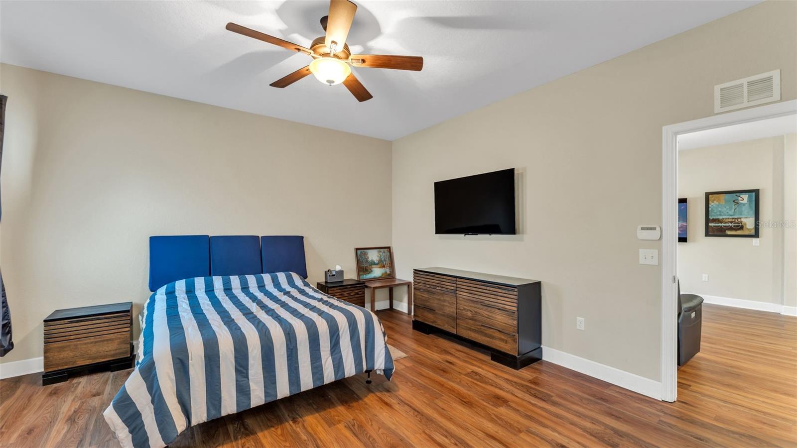 HALLAM PRESERVE EAST - Residential