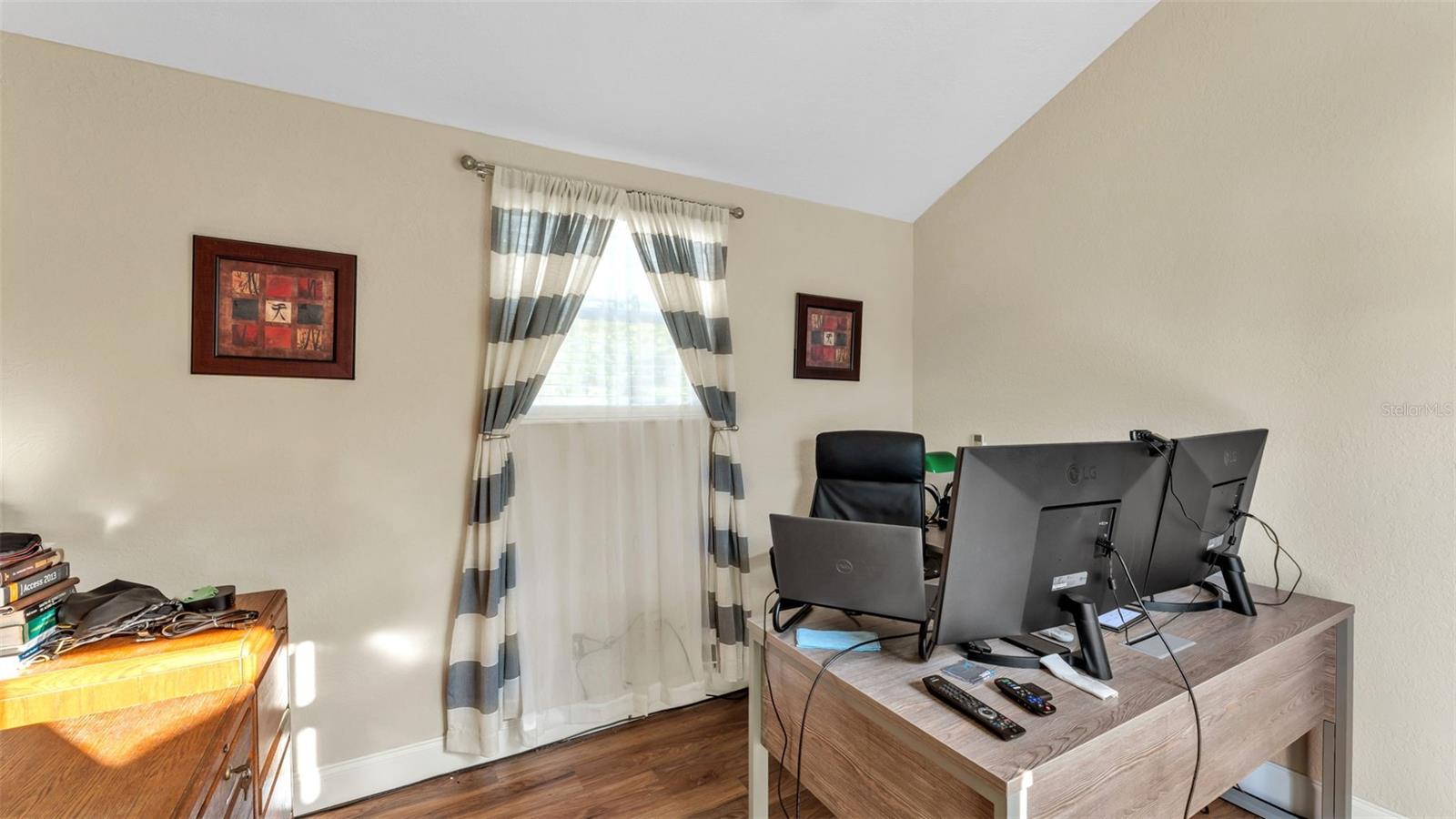 HALLAM PRESERVE EAST - Residential