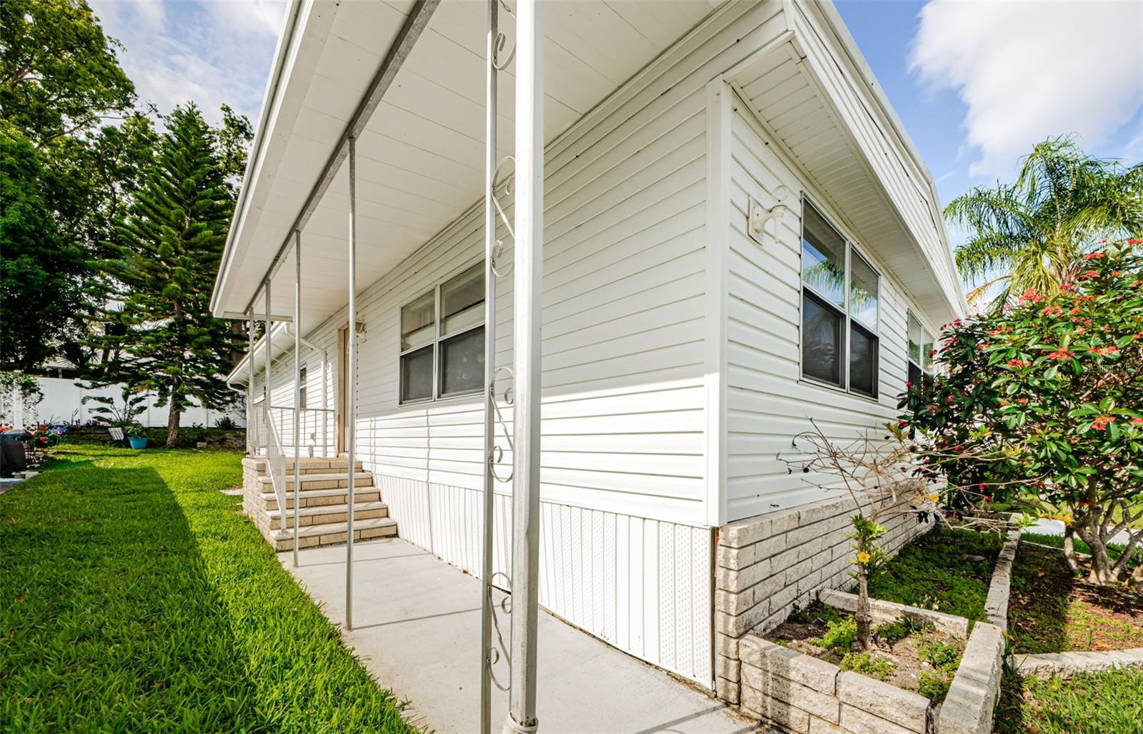 39820 US HIGHWAY 19 N 23