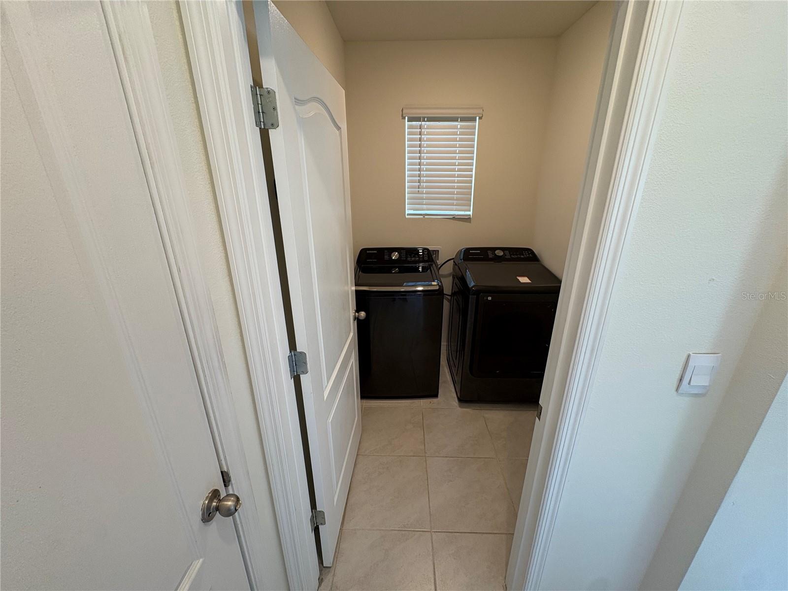 BELLA VITA PH 1A & 1B-1 - Residential Lease