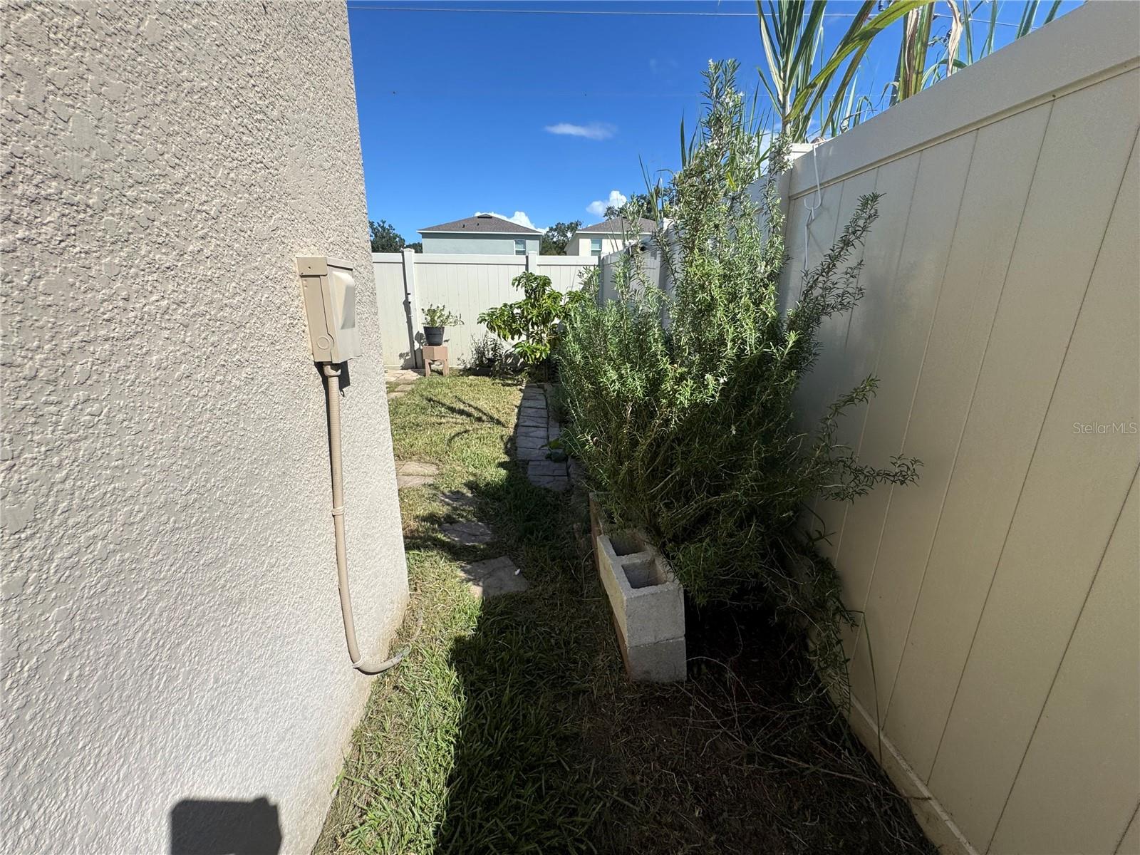 BELLA VITA PH 1A & 1B-1 - Residential Lease