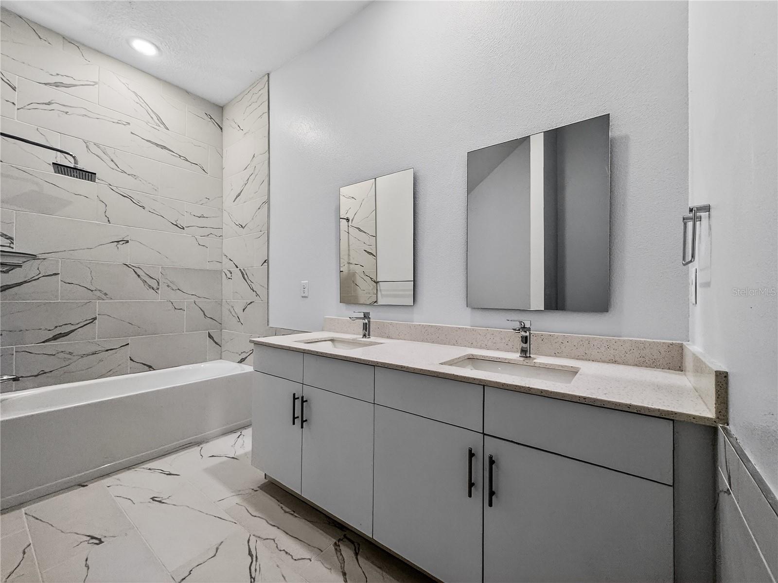 AZUR RESORT - Residential