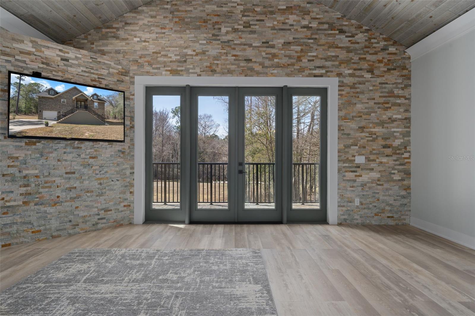 RIDGE MANOR ESTATE - Residential