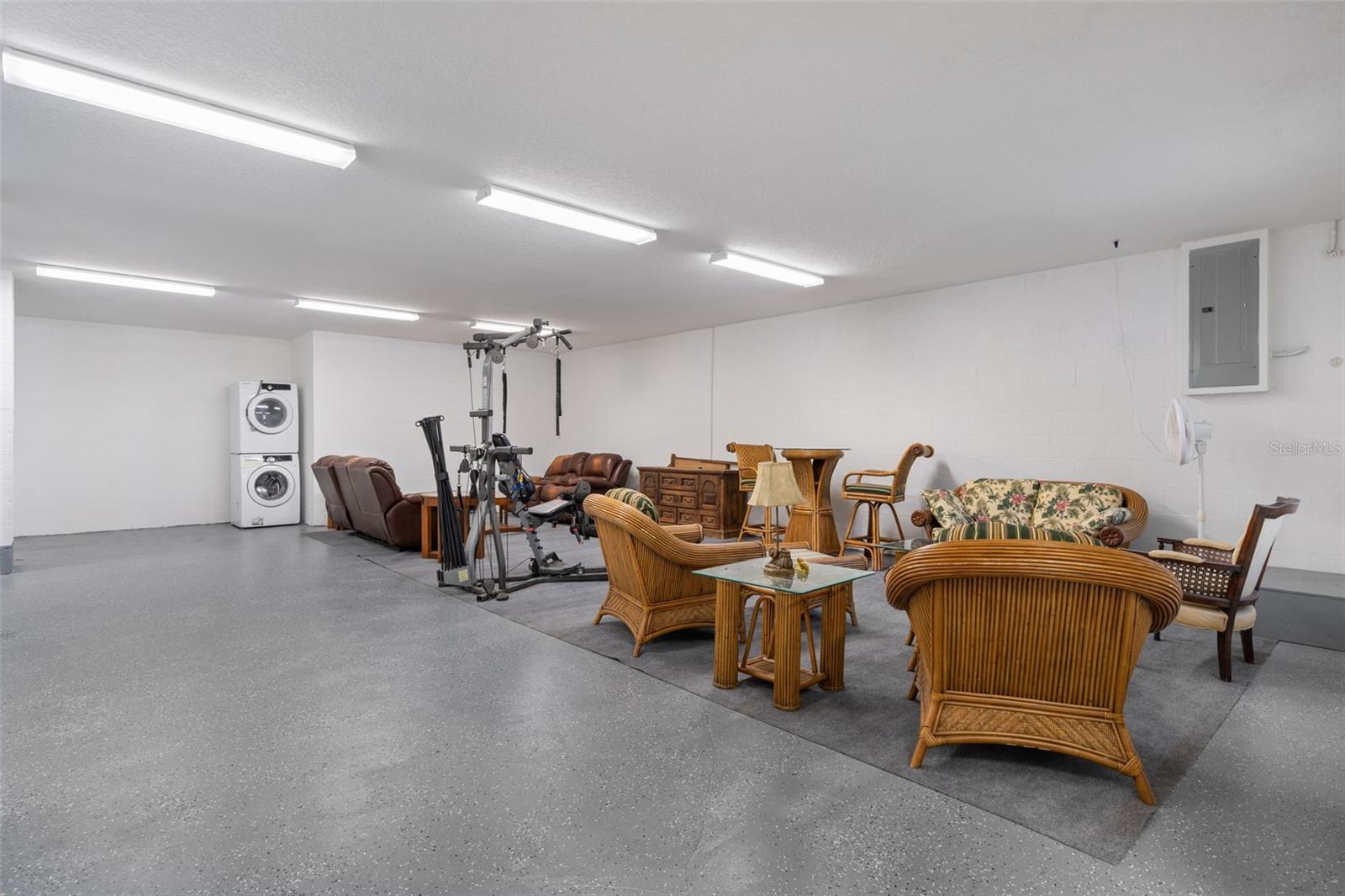 RIDGE MANOR ESTATE - Residential