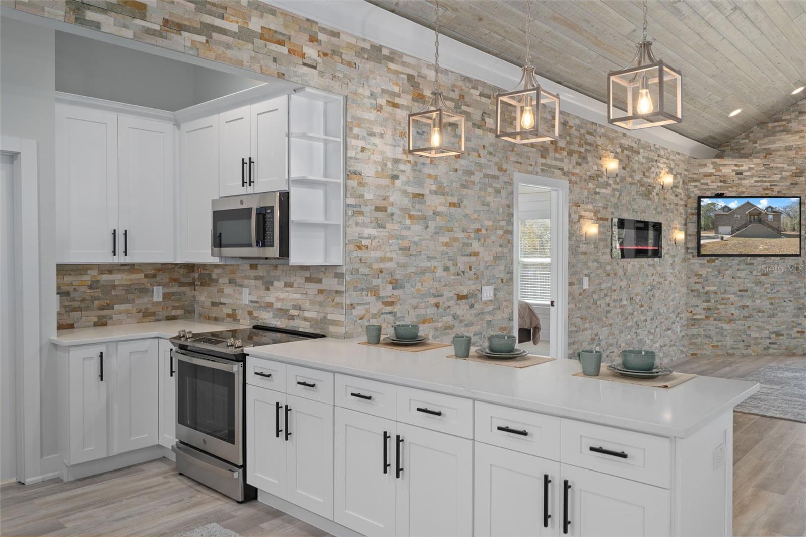 RIDGE MANOR ESTATE - Residential