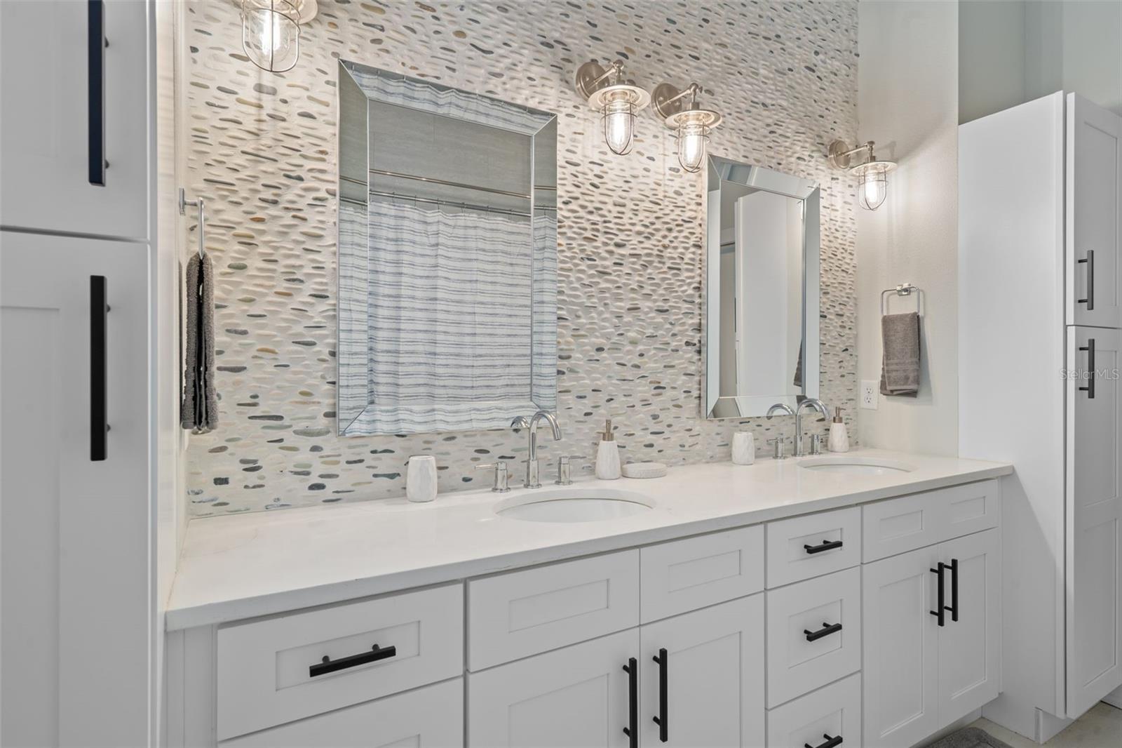 RIDGE MANOR ESTATE - Residential