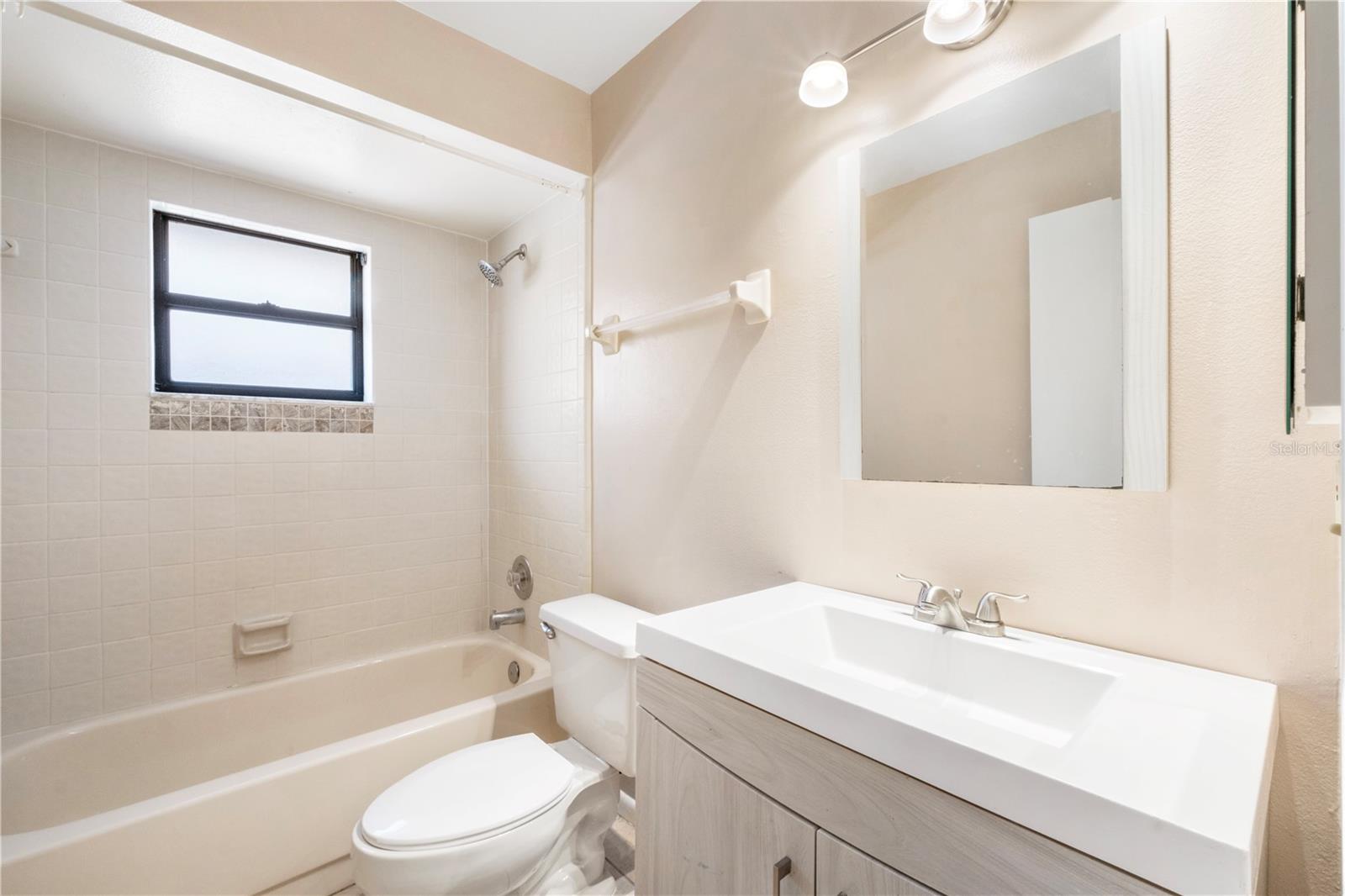 TOWNHOMES WINTER GARDEN - Residential Lease