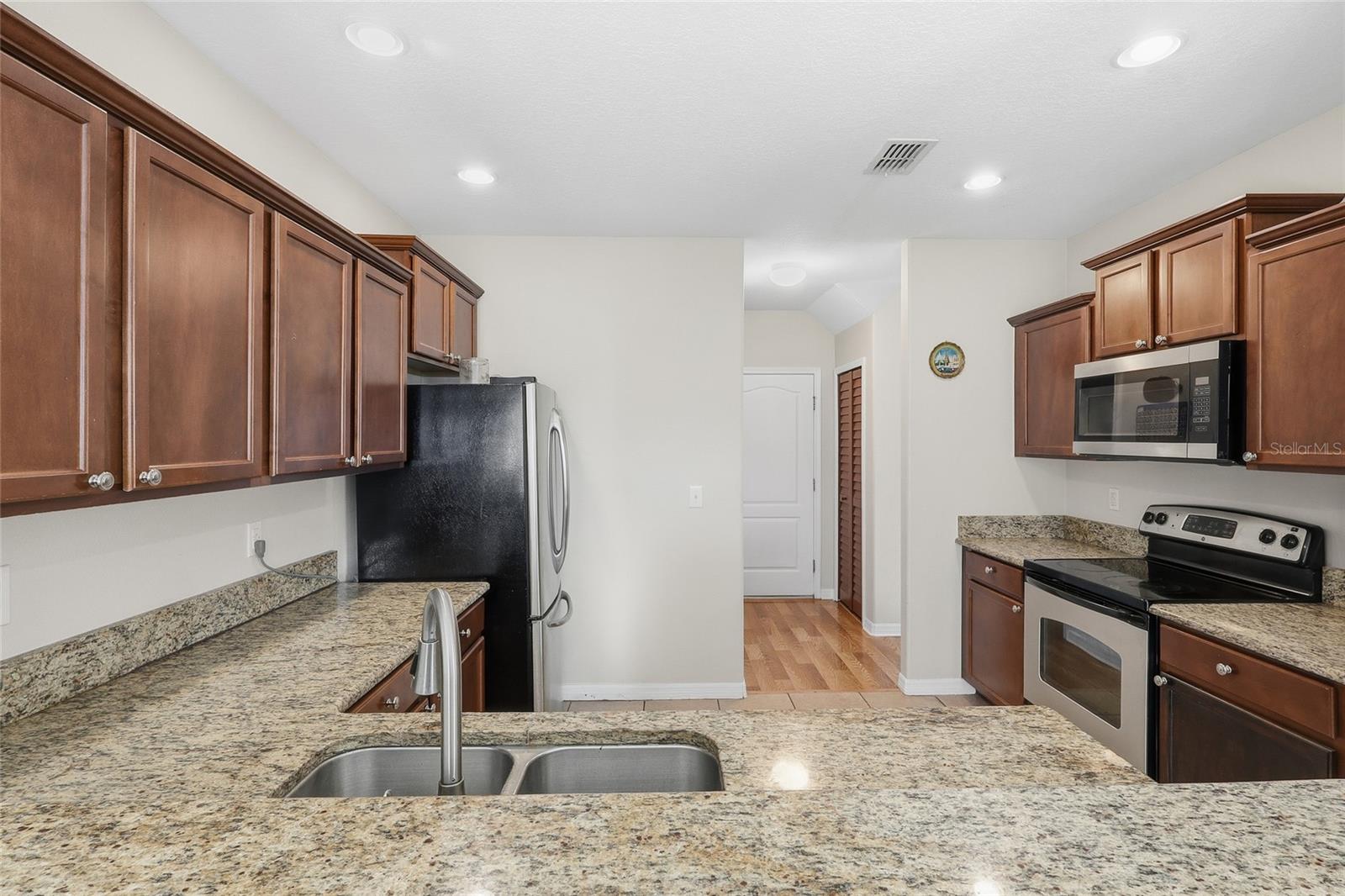 BAHIA LAKES PH 1 - Residential