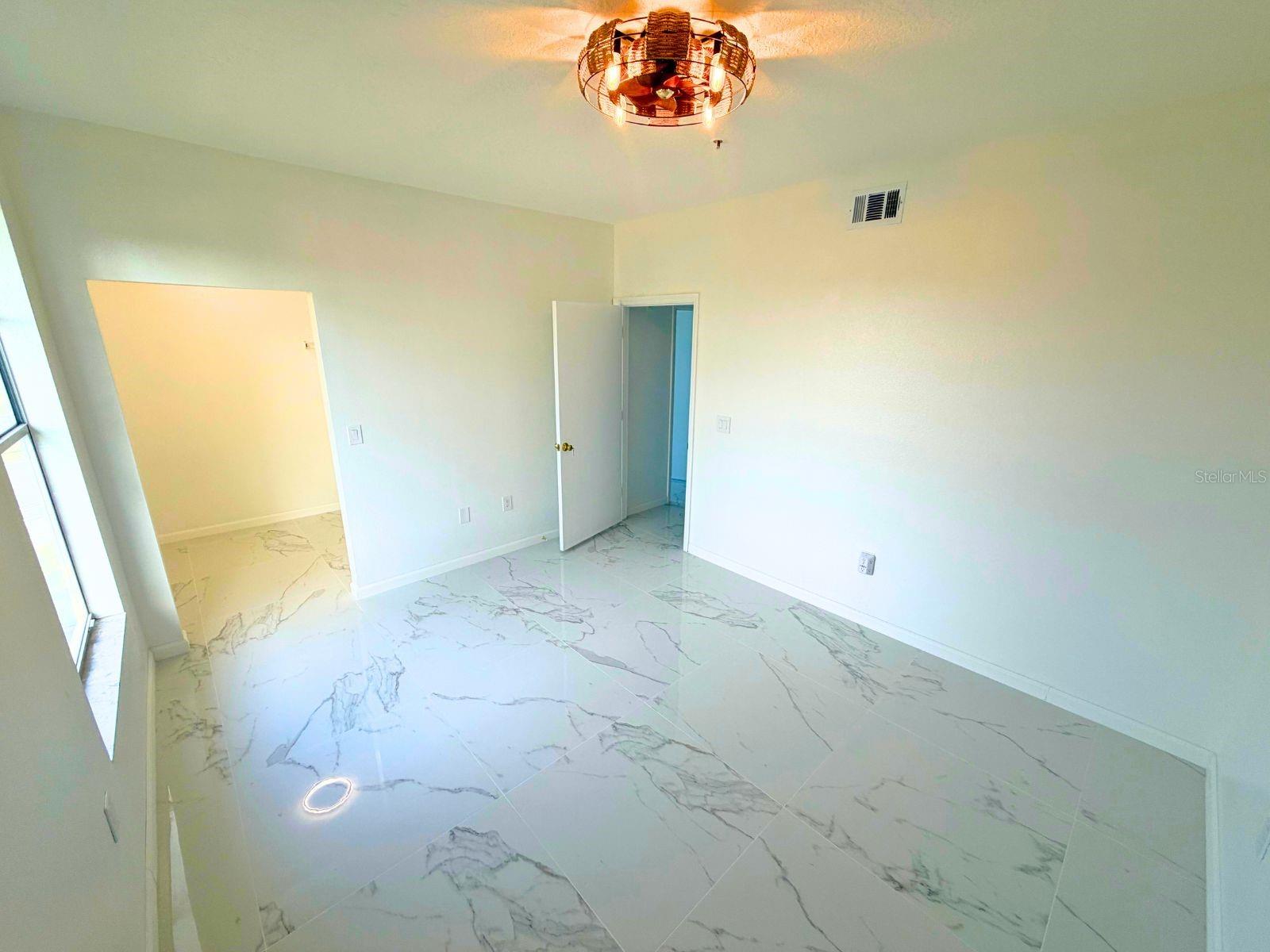 5560 METROWEST BLVD 308