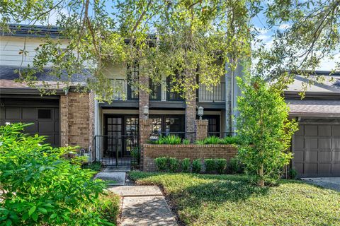 Photo of 1134 Washington Avenue #13, Winter Park, FL 32789 (MLS # O6362206)