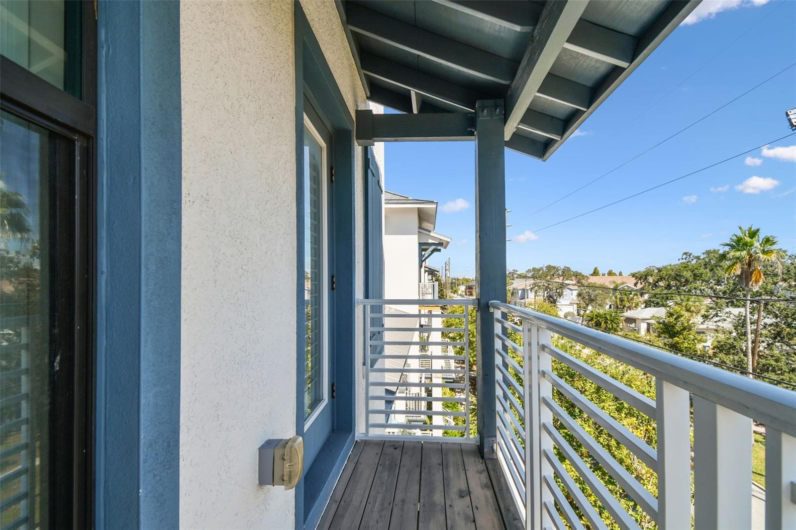 HIGHLAND TWNHMS - Residential Lease