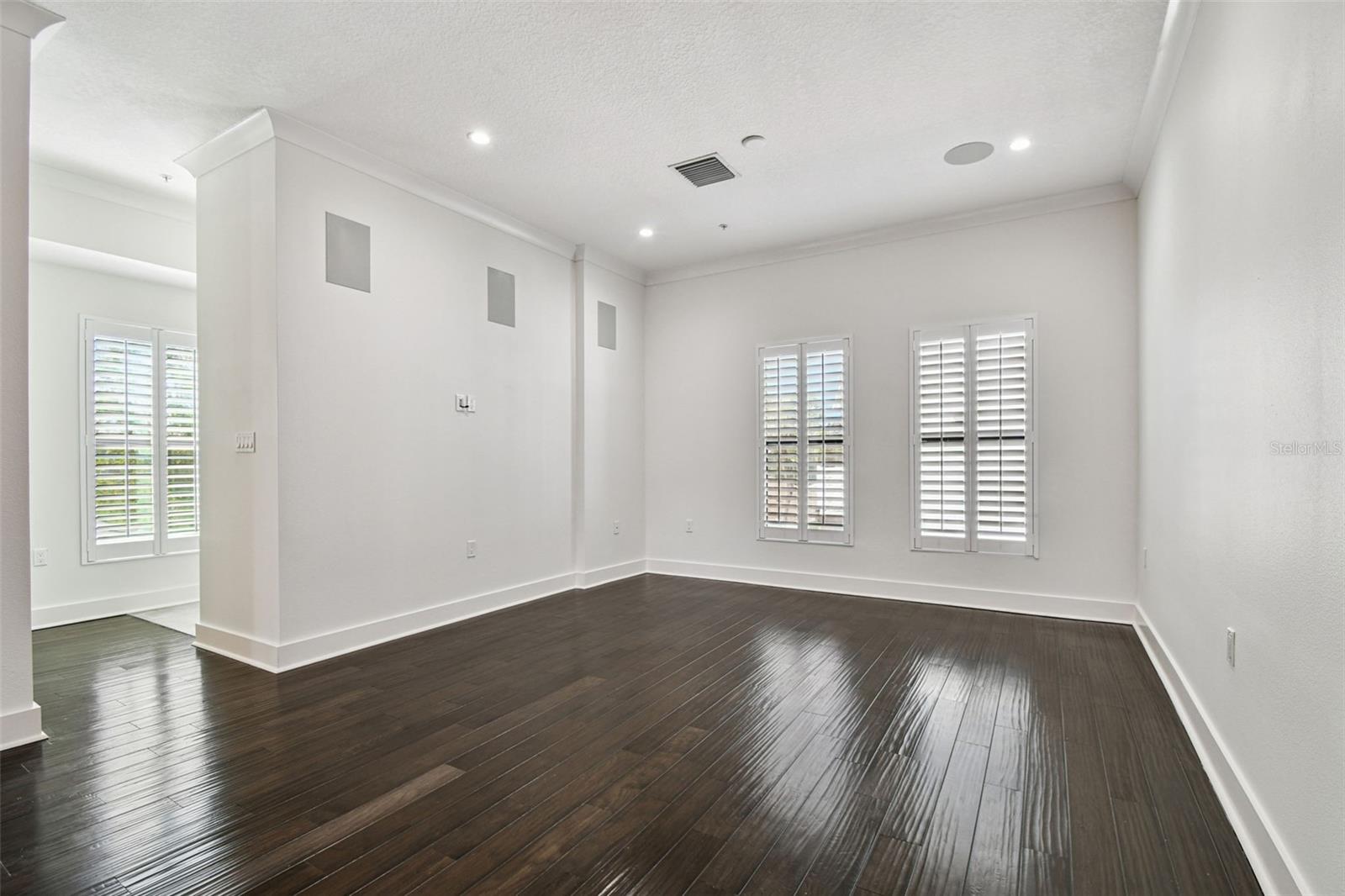 HIGHLAND TWNHMS - Residential Lease