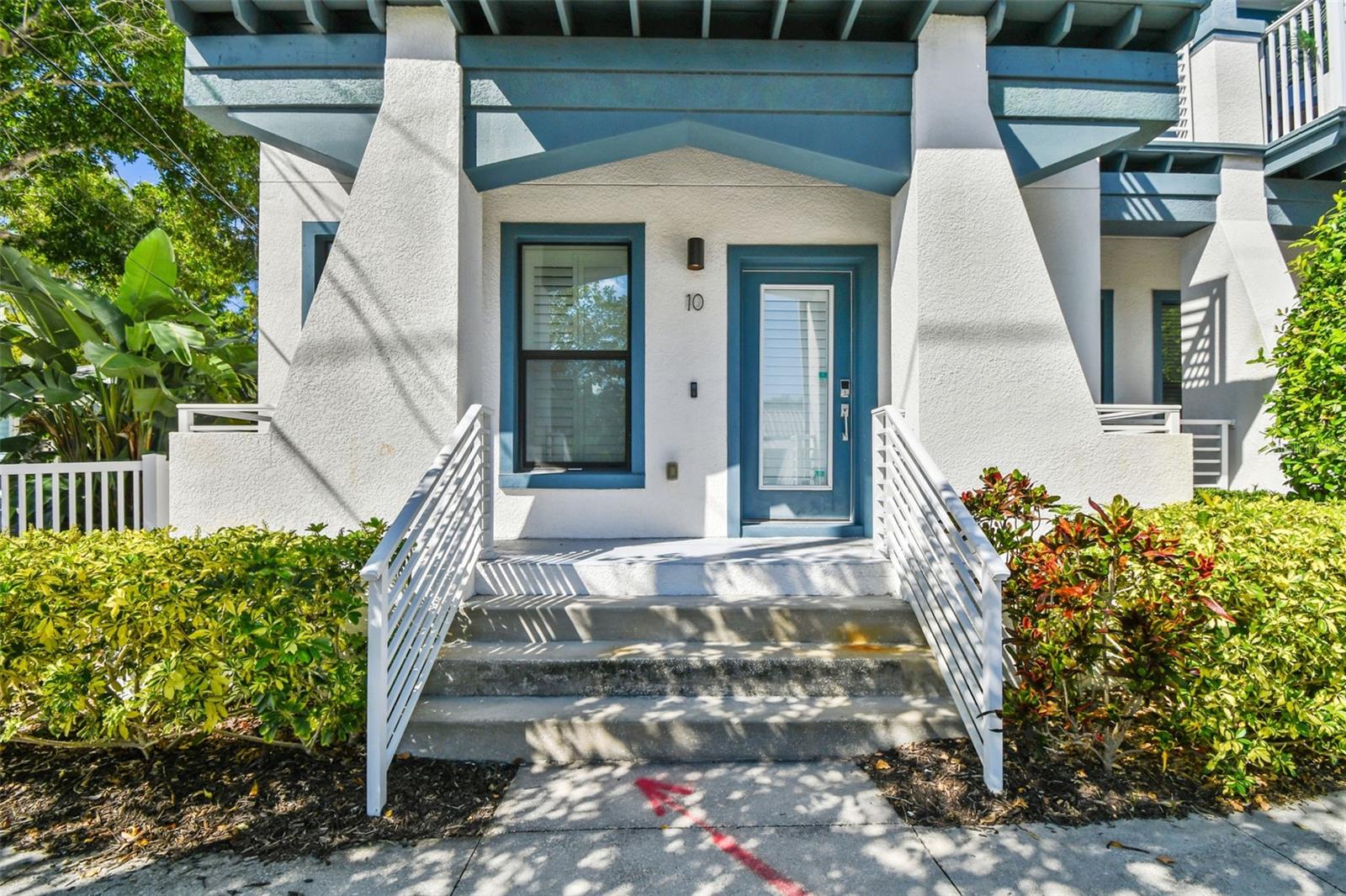 HIGHLAND TWNHMS - Residential Lease